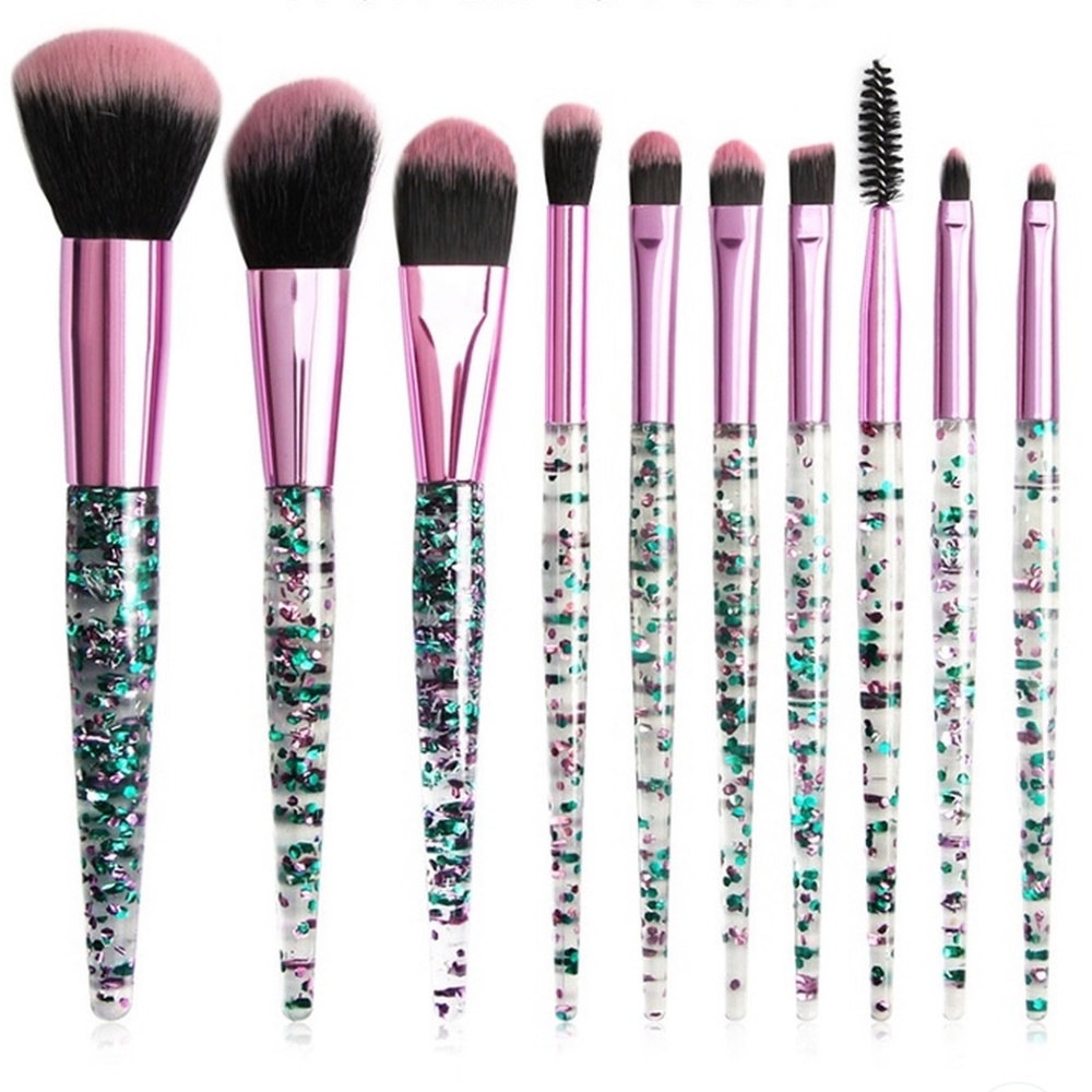 💕HP💕 Crystal Green & Purple Makeup Brush Set